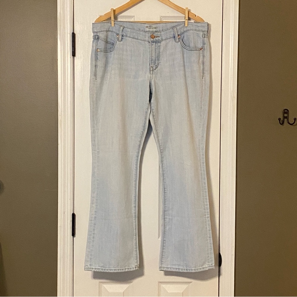 Old Navy - The Diva Jeans - Light Blue Women's Jeans - size 14 regular